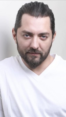 بهرام رادان-بازیگر ایرانی